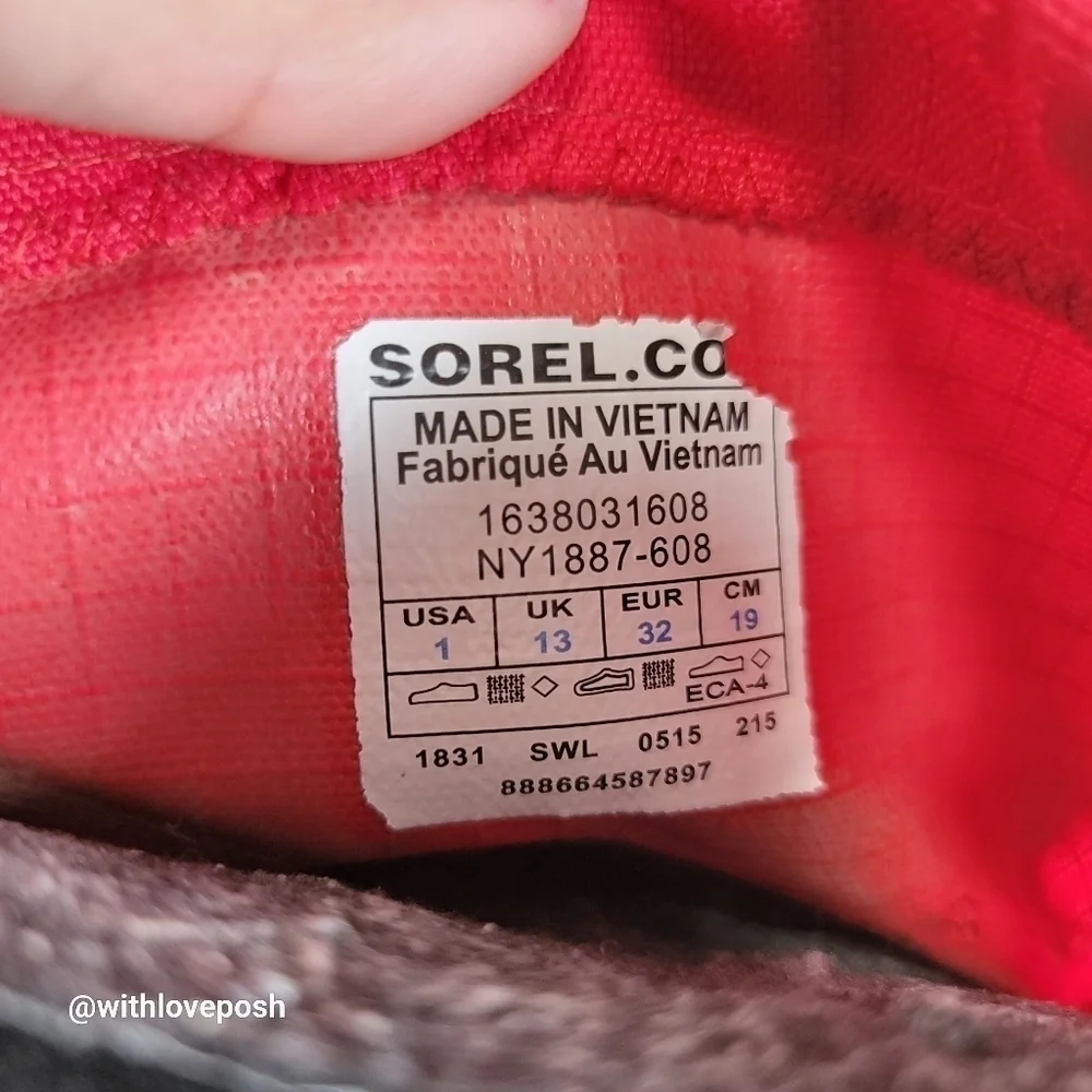 Sorel red kids size 1 winter boots